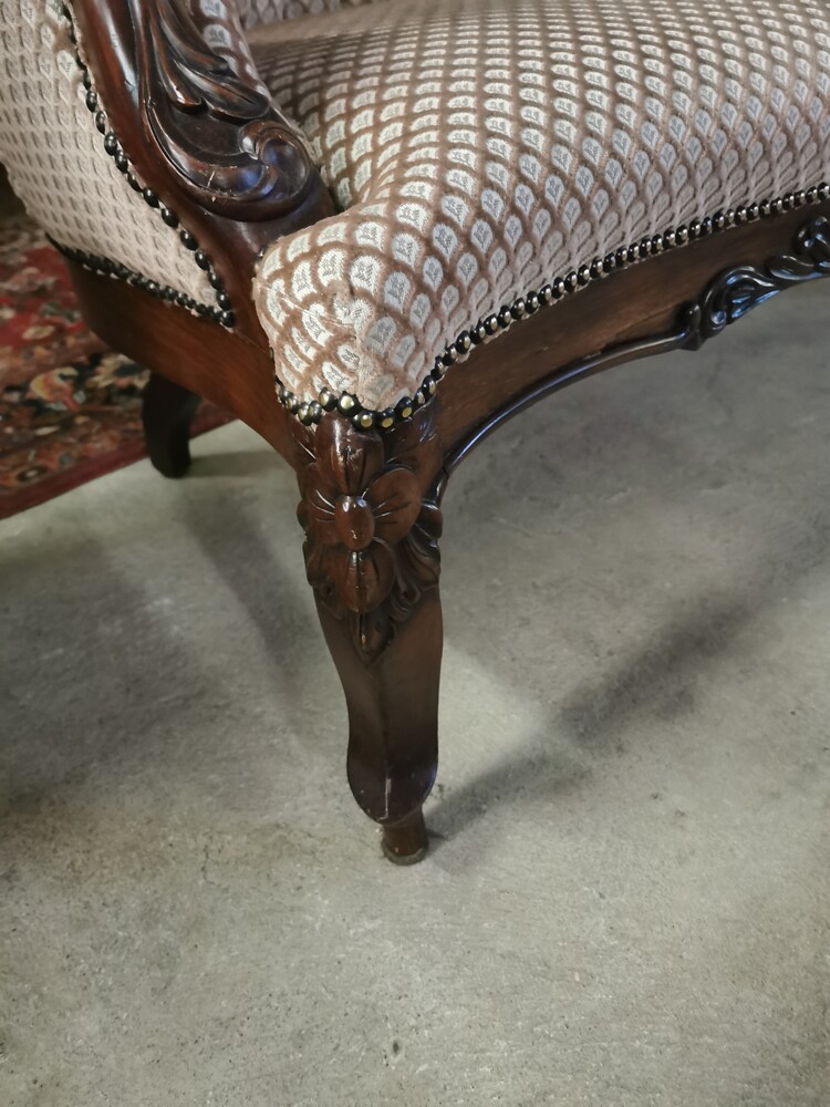 baroque sofa in very good condition