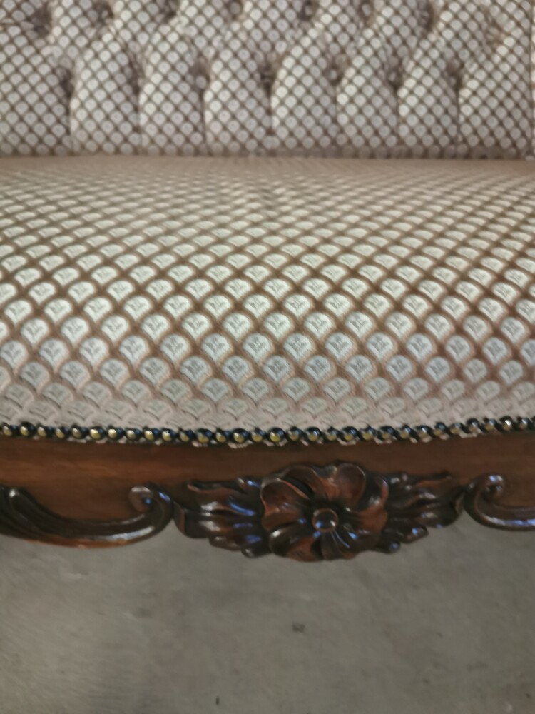 baroque sofa in very good condition