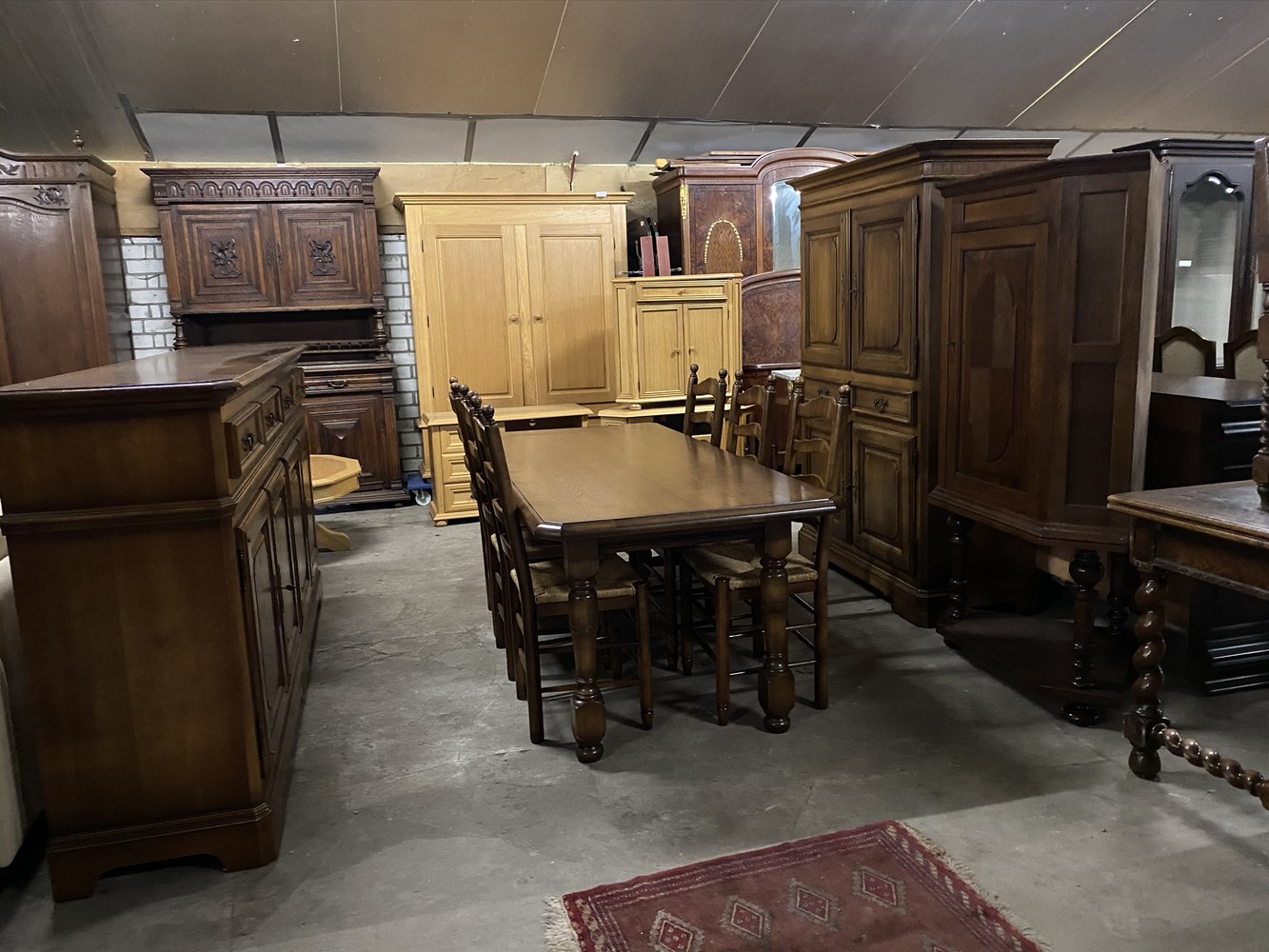 Complete oak diningset
