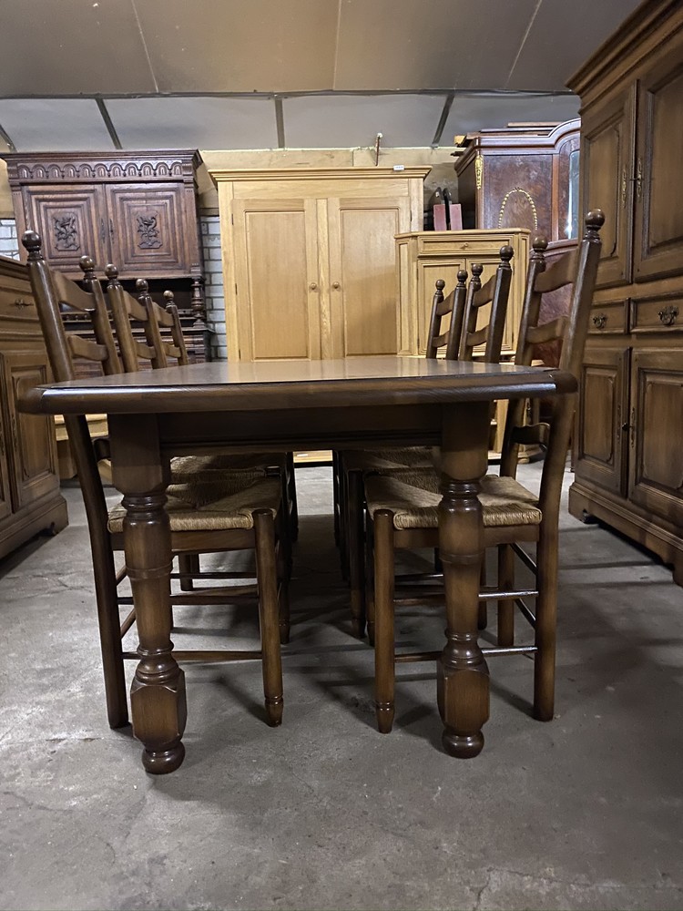 Complete oak diningset