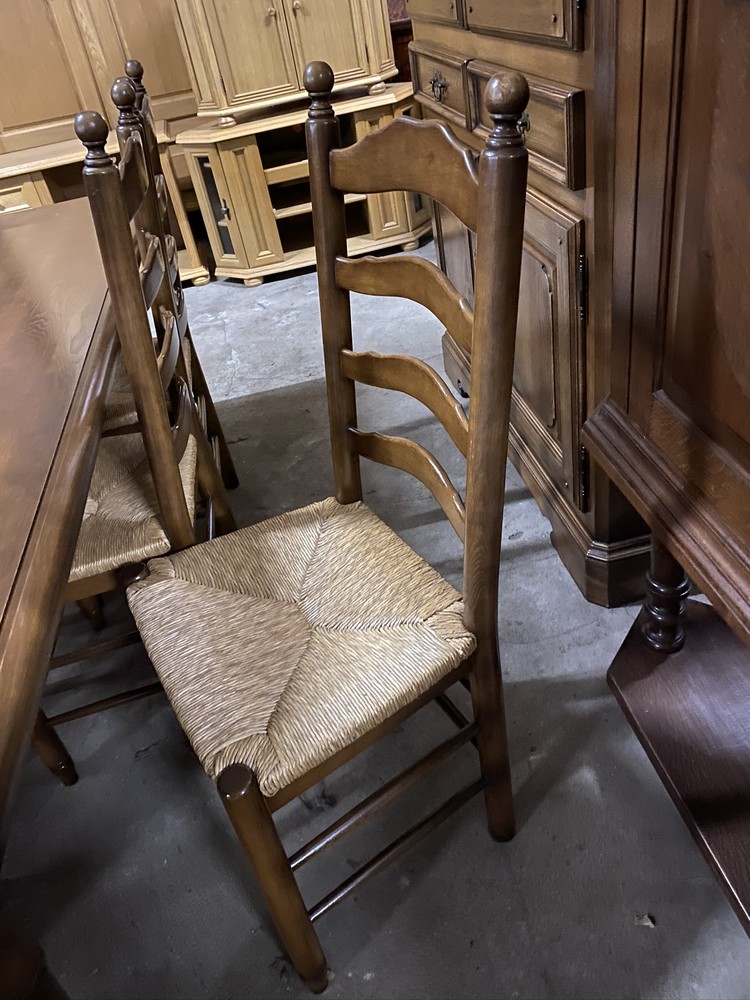 Complete oak diningset