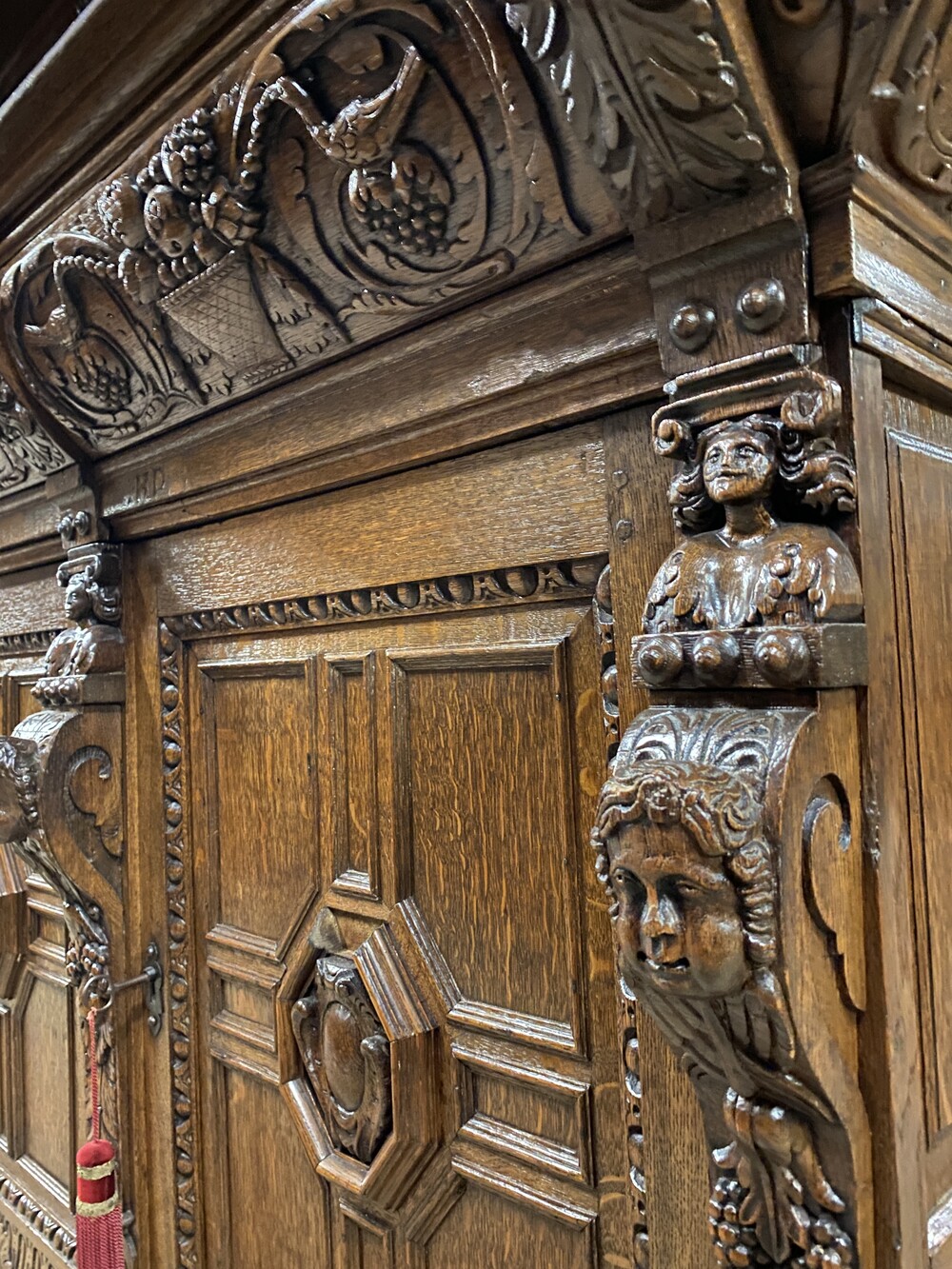 French cabinet