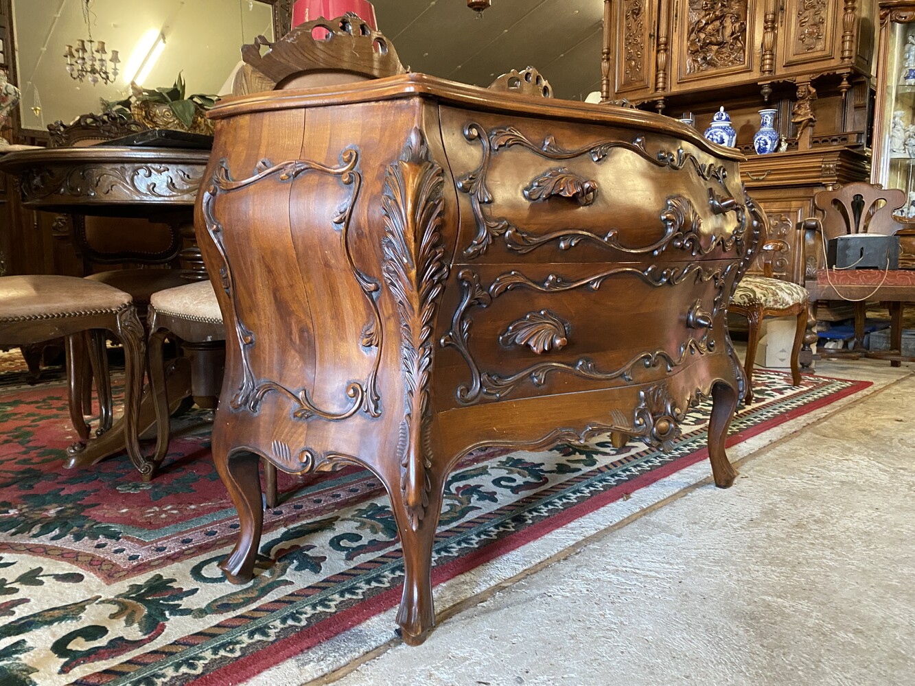 Italian walnut bombe commode with 2 drawers