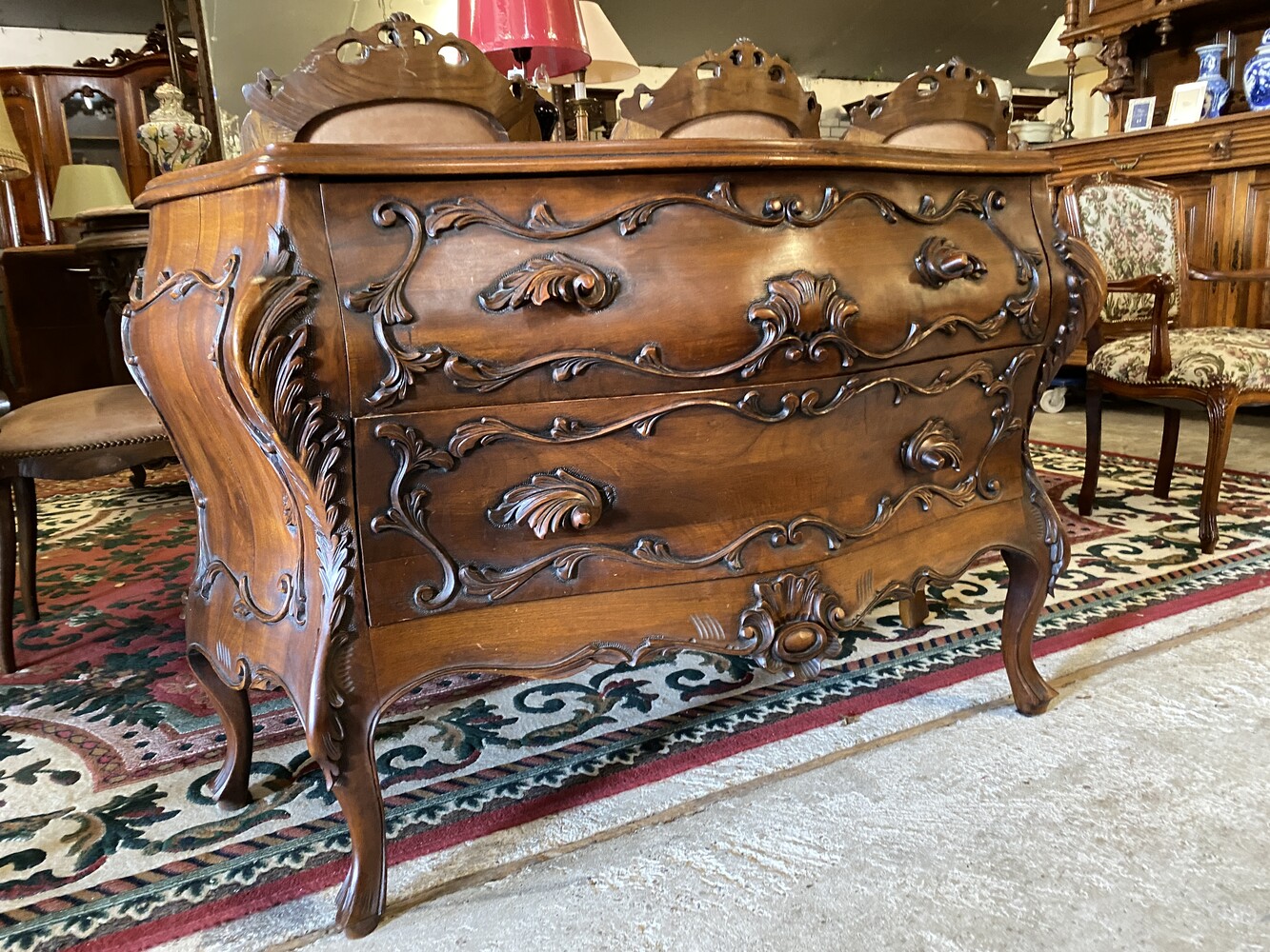 Italian walnut bombe commode with 2 drawers