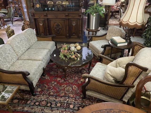 Nice English Sofa Set 3 1 1 Sofasets Chairs Used Furniture Ad Hommeles Antiques Bv Import Export