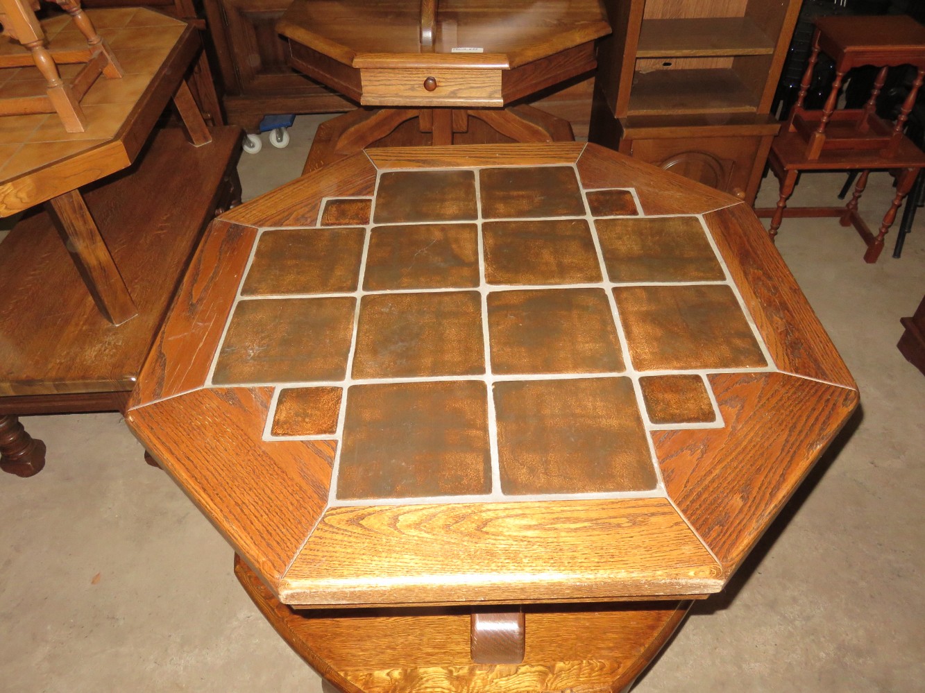 Oak coffee table with tiles