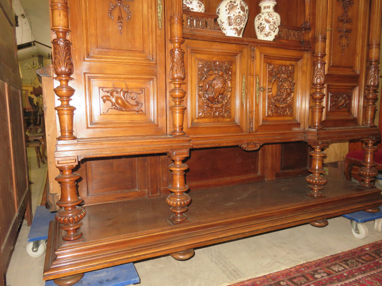 Super French Renaissance wallnut cabinet