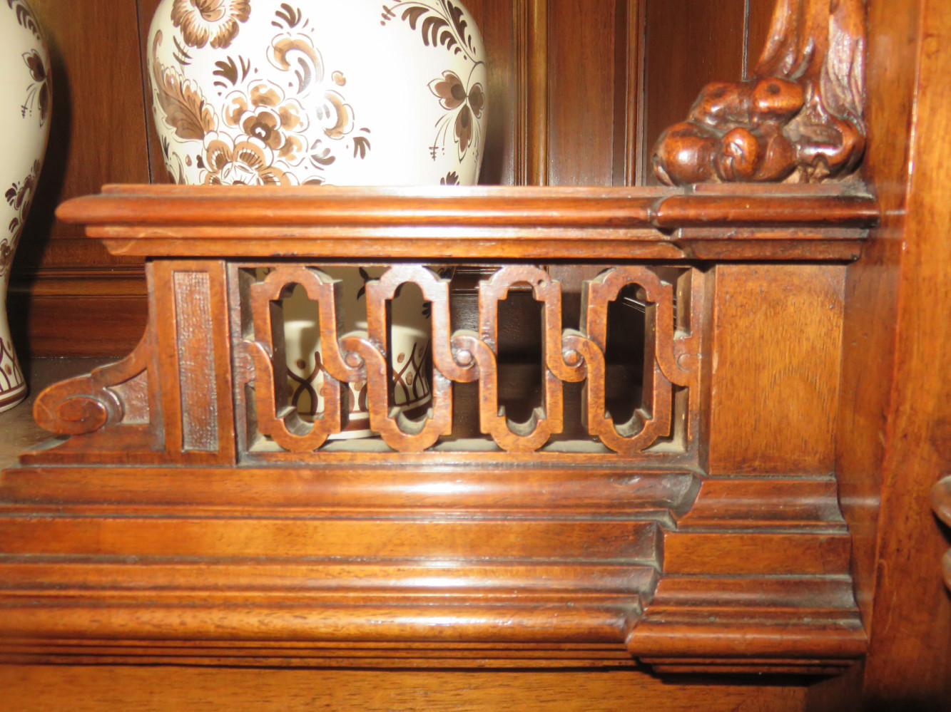 Super French Renaissance wallnut cabinet