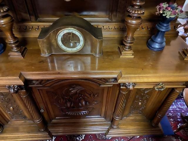 Super French Renaissance wallnut cabinet