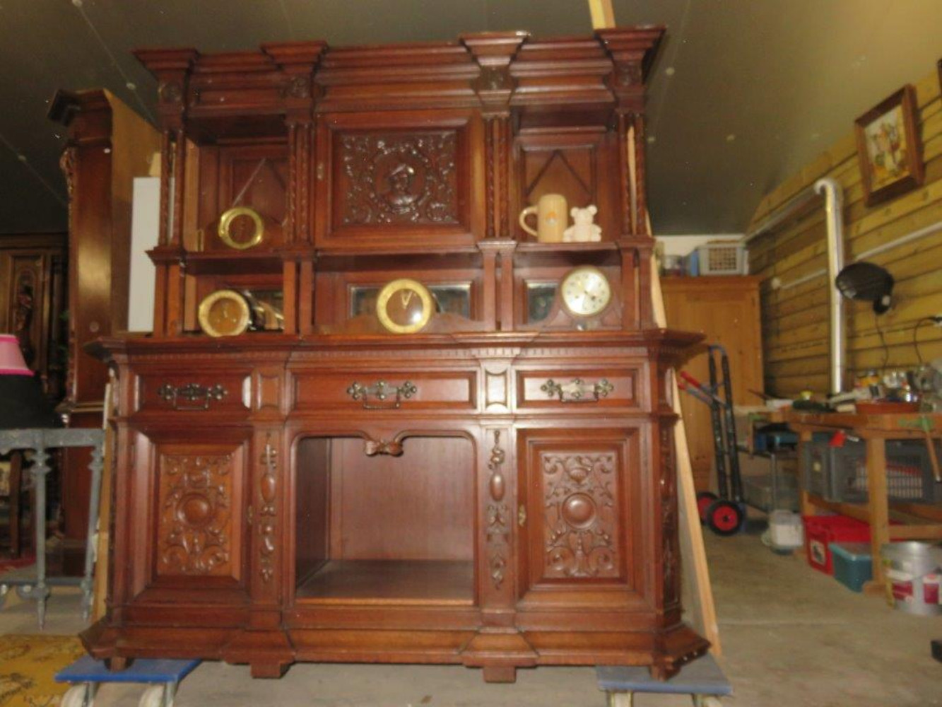 Very good quality cabinet