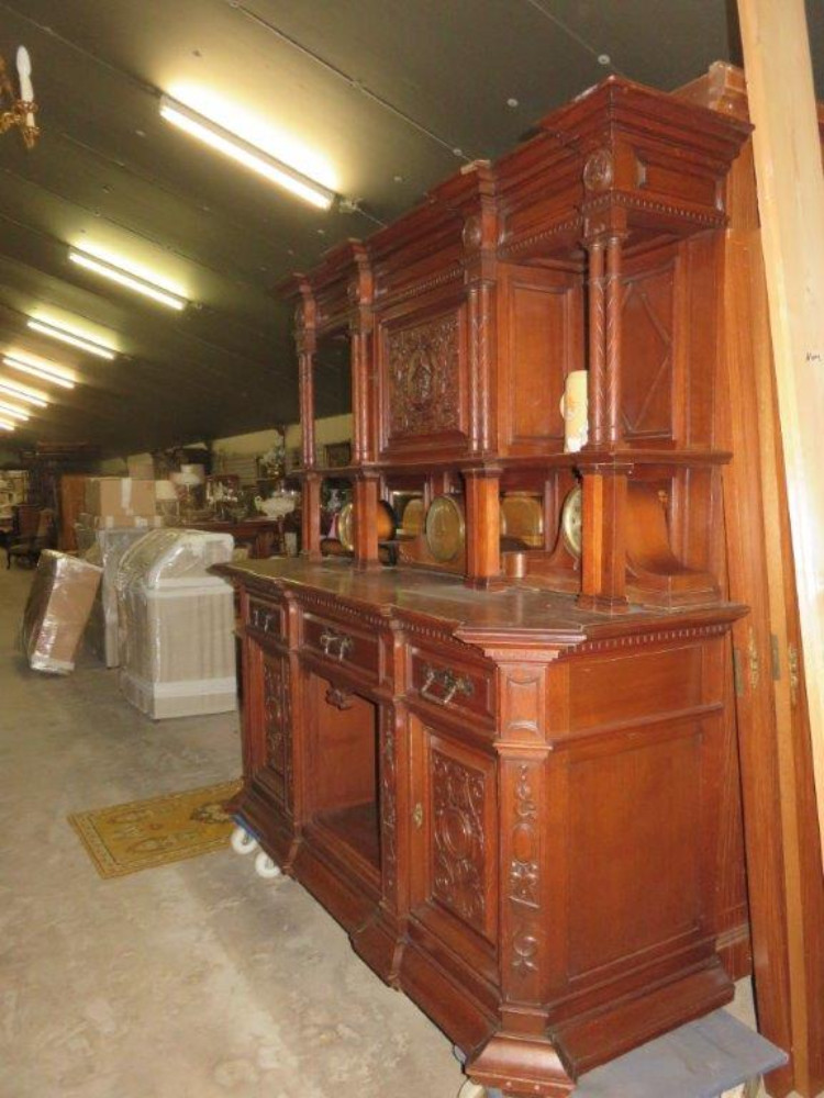 Very good quality cabinet
