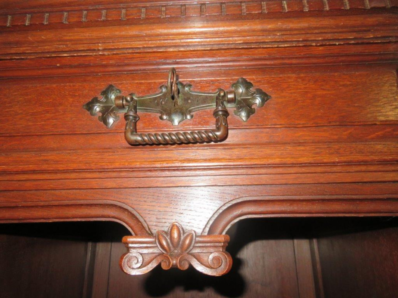 Very good quality cabinet