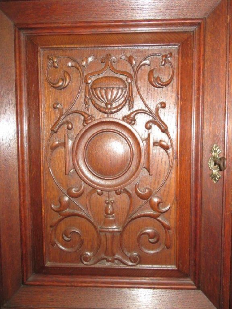 Very good quality cabinet