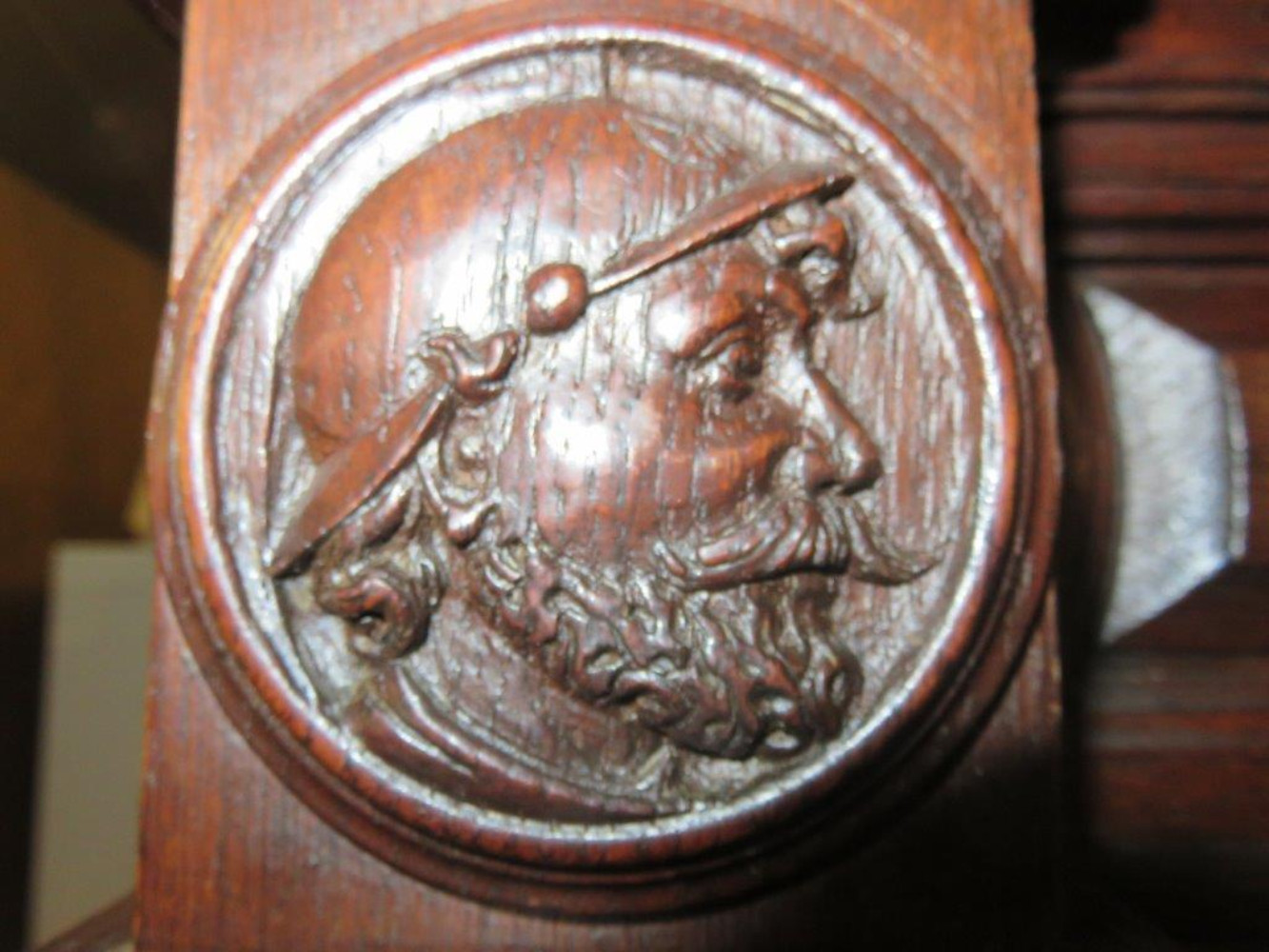 Very good quality cabinet