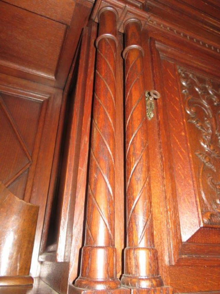 Very good quality cabinet