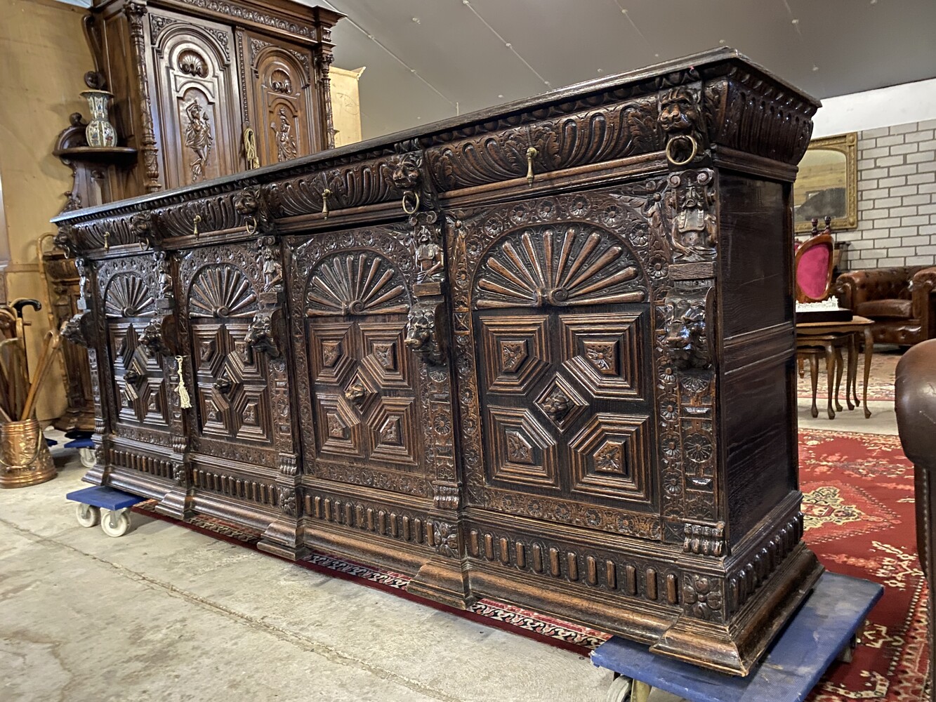 Very nice carved dresser