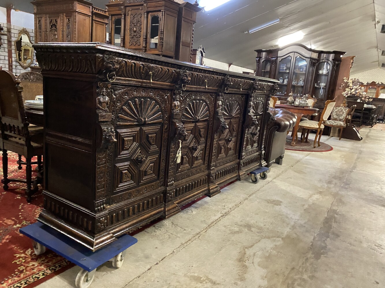 Very nice carved dresser