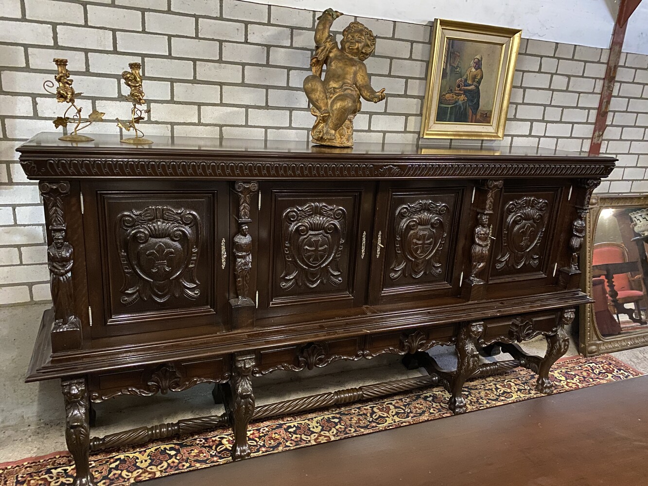 Very nice complete Tudor diningroomset