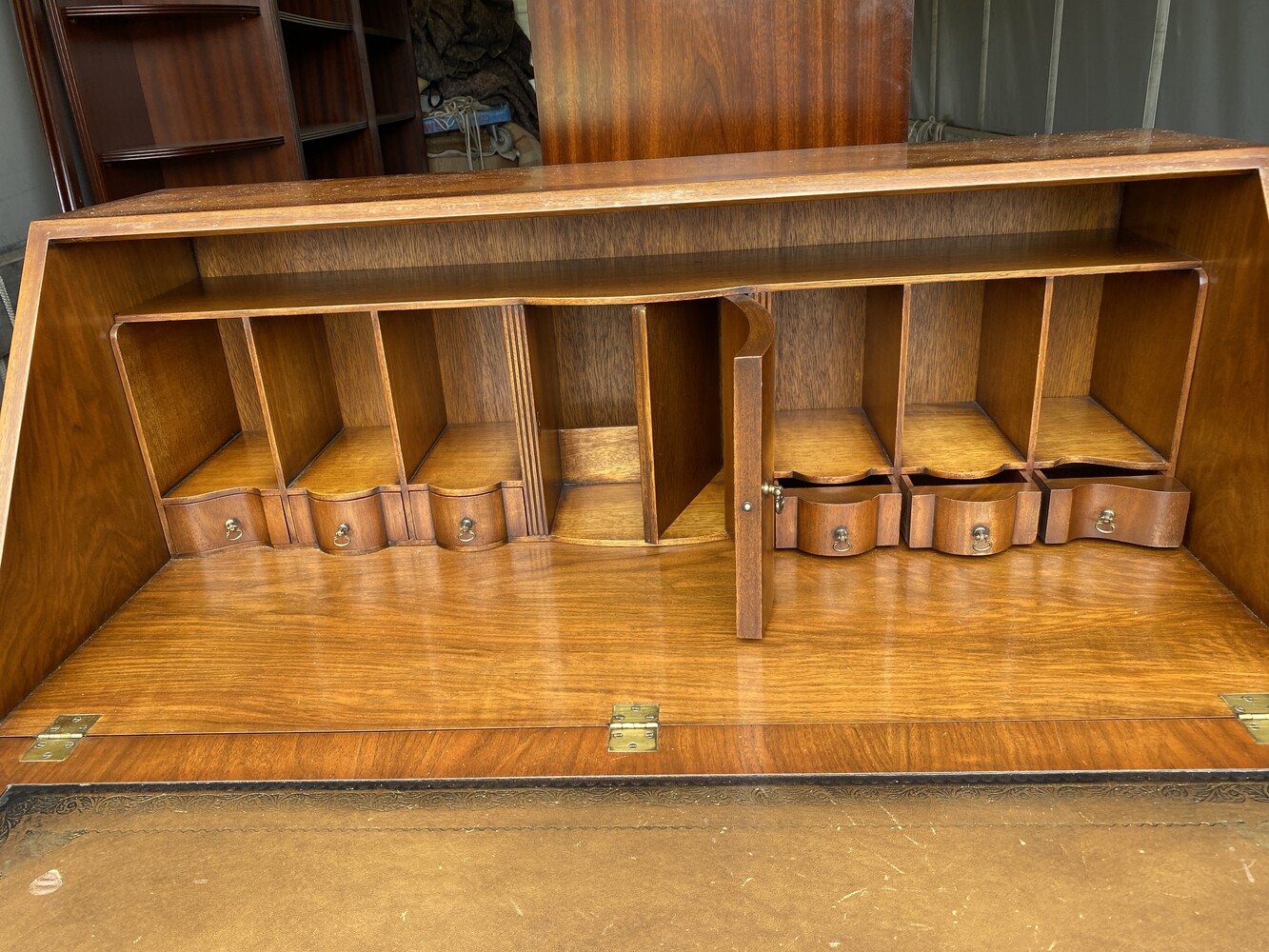 Very nice walnut secretaire